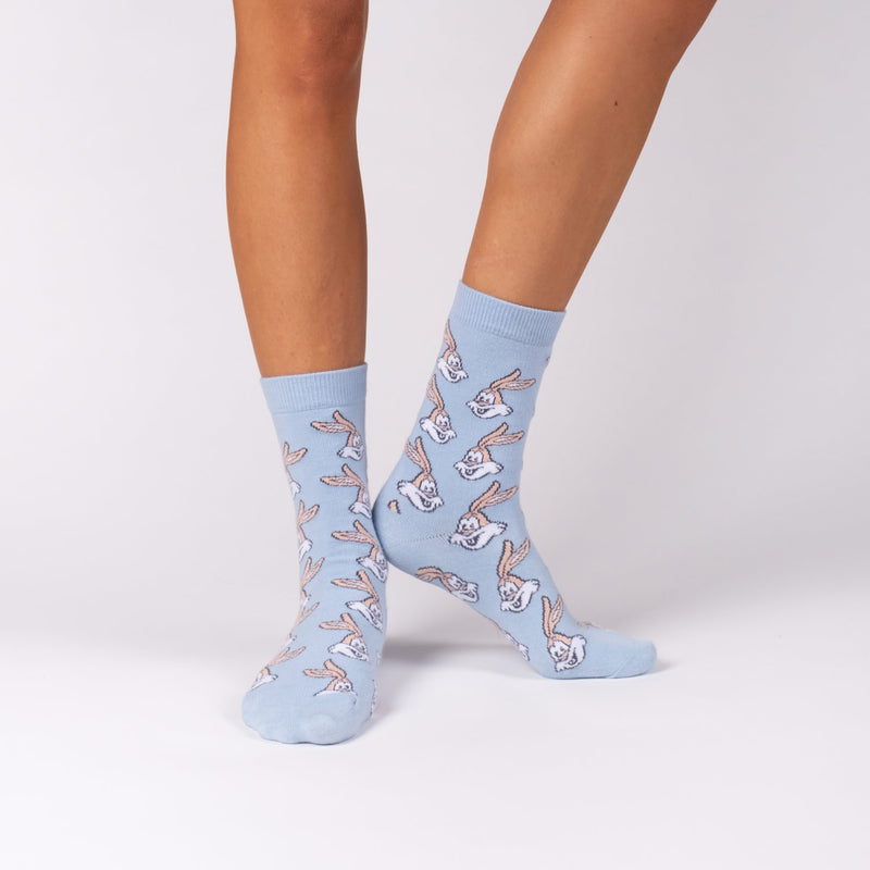 Chaussettes RATP bleu portées femme