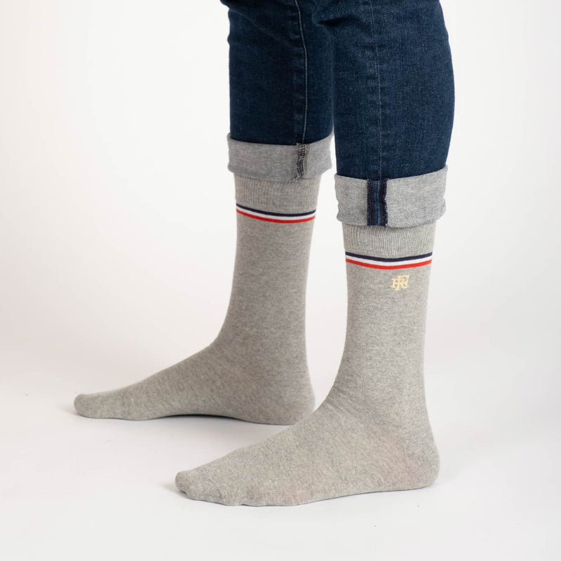 Chaussettes elysee recyclees grises portées studio femme
